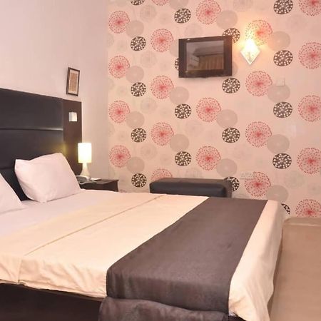 Royal Kaft Hotel Ikorodu Zewnętrze zdjęcie